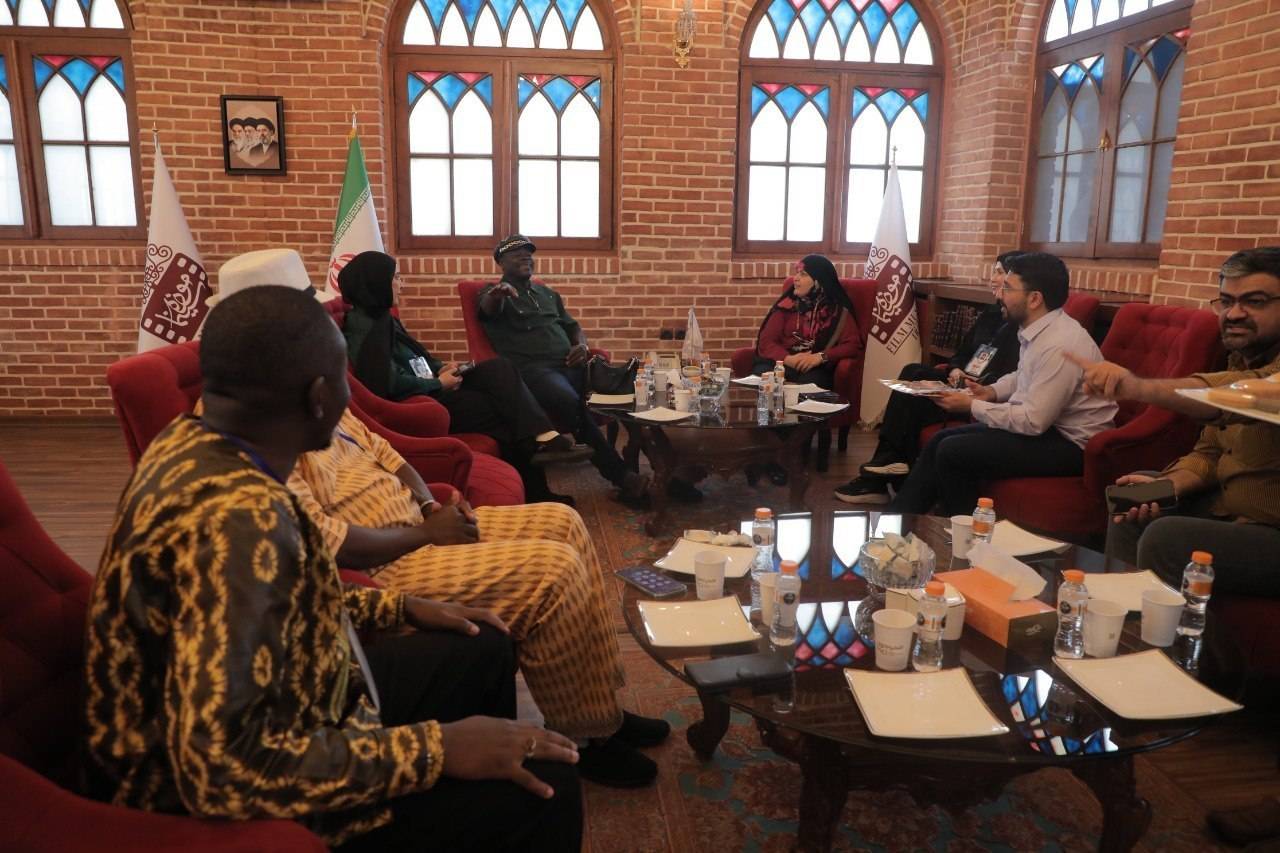 Foreign Guests Attending the 40th Islamic Unity Conference Visit Cinema Museum